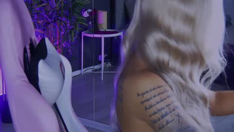 shayblonde online show from 12-19-24, 11:25