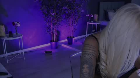 shayblonde online show from 01-30-25, 11:55