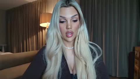 shayblonde online show from 11-26-25, 07:48