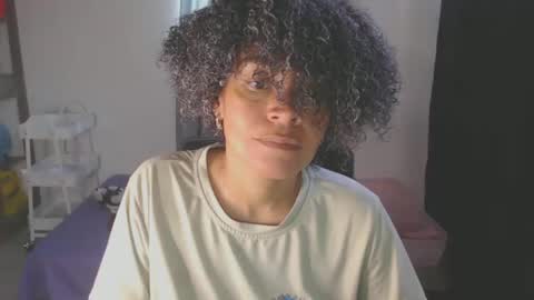 Shayna online show from 01-25-25, 07:18