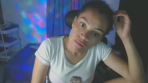 Shayna online show from 02-03-25, 01:09