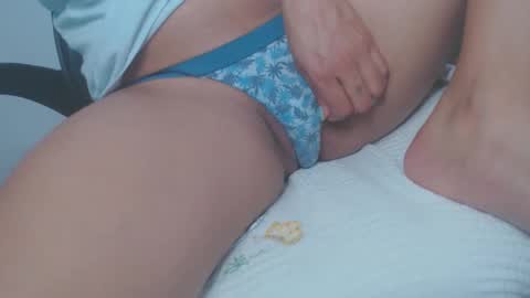 Snapshot of shayna_cute chatting on 05-19-26, 10:38 Shayna online show from 05-19-26, 10:38