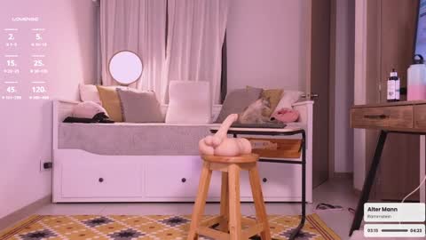 Laura c online show from 01-12-25, 06:49