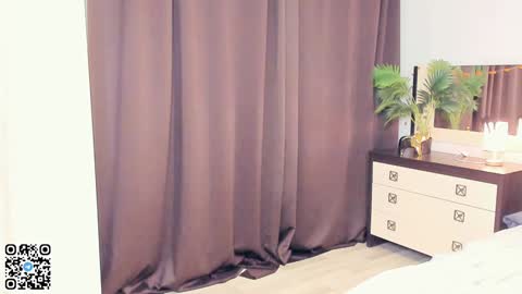 Violet online show from 12-26-24, 01:10