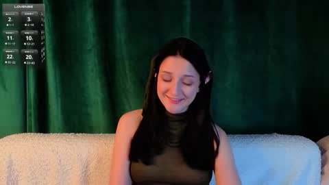 Snapshot of sheenagear chatting on 09-25-25, 01:26 sheenagear online show from 09-25-25, 01:26