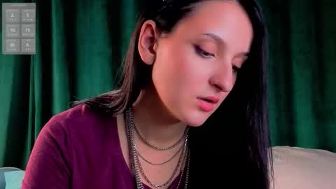 Snapshot of sheenagear chatting on 09-26-25, 01:15 sheenagear online show from 09-26-25, 01:15