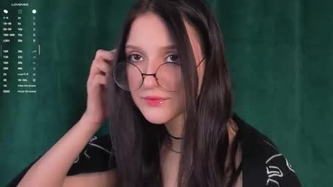 Snapshot of sheenagear chatting on 11-03-25, 01:12 sheenagear online show from 11-03-25, 01:12