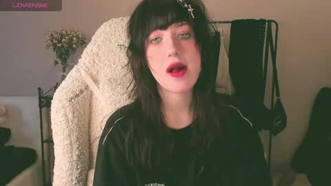 Chiara online show from 04-30-26, 09:59