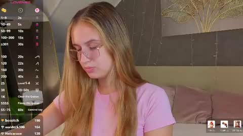Amely online show from 07-20-26, 10:39