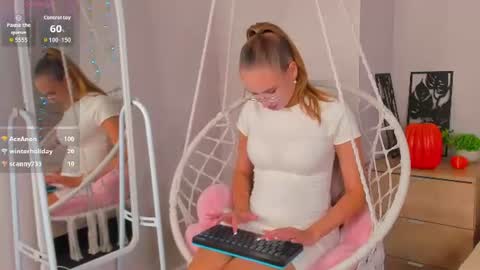 Amely online show from 07-28-26, 12:59