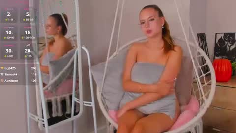 Amely online show from 07-28-26, 03:21