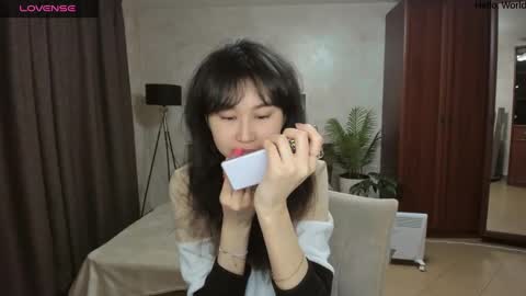 Snapshot of sheilafreman chatting on 12-22-24, 05:01 Sheila online show from 12-22-24, 05:01