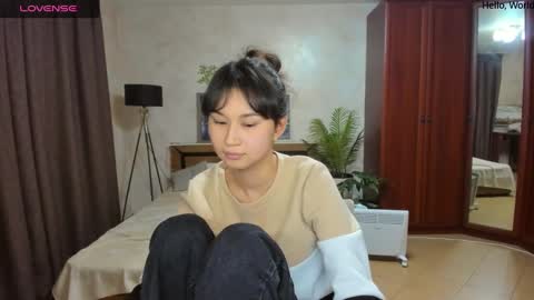 Snapshot of sheilafreman chatting on 12-22-24, 08:05 Sheila online show from 12-22-24, 08:05