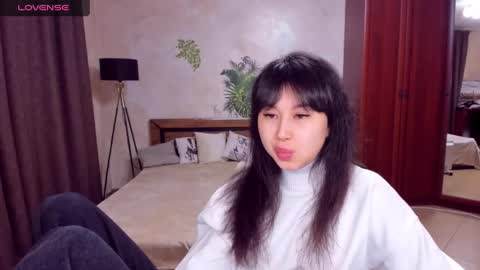 Snapshot of sheilafreman chatting on 01-26-25, 04:41 Sheila online show from 01-26-25, 04:41