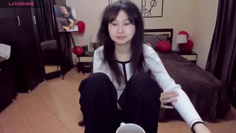 Snapshot of sheilafreman chatting on 02-22-25, 04:29 Sheila online show from 02-22-25, 04:29