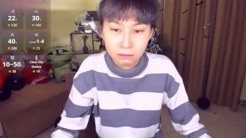 Snapshot of sheilafreman chatting on 10-24-25, 05:26 Sheila online show from 10-24-25, 05:26