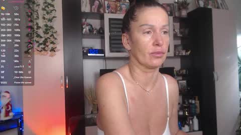 Sheila GMT 2 Tuesday Wednesday Friday Saturday Sunday- 8  5  online show from 01-09-26, 04:48