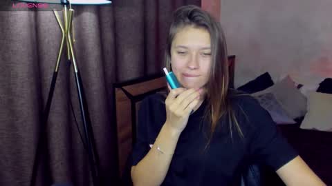 Alexis online show from 10-13-25, 07:19