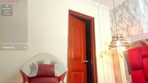 Snapshot of sheilly_brown chatting on 12-05-25, 08:23 sheilly_brown online show from 12-05-25, 08:23