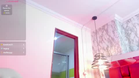 Snapshot of sheilly_brown chatting on 12-14-25, 09:52 sheilly_brown online show from 12-14-25, 09:52