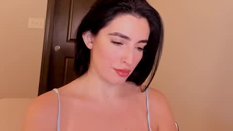 sheisallthat online show from 10-17-25, 02:04