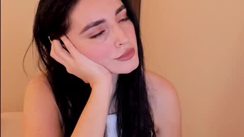 Snapshot of sheisallthat chatting on 11-26-25, 02:45 sheisallthat online show from 11-26-25, 02:45