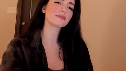 Snapshot of sheisallthat chatting on 12-04-25, 03:27 sheisallthat online show from 12-04-25, 03:27