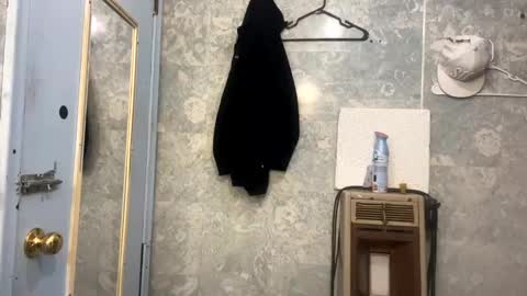 Shelby holes online show from 12-05-24, 01:38