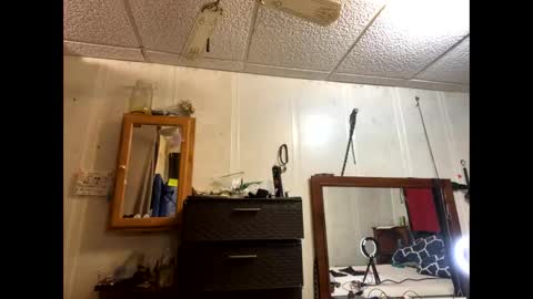 Shelby holes online show from 12-28-24, 08:26