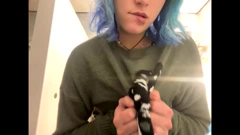 Shelby holes online show from 01-11-25, 01:59