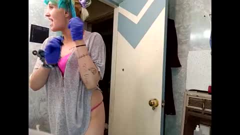 Shelby holes online show from 03-12-25, 10:26