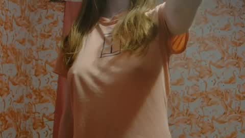 Snapshot of shelikessoymilk chatting on 02-06-25, 02:55 Erika online show from 02-06-25, 02:55