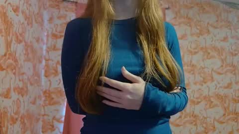 Snapshot of shelikessoymilk chatting on 10-23-25, 05:55 Erika online show from 10-23-25, 05:55