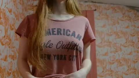 Snapshot of shelikessoymilk chatting on 11-25-25, 12:54 Erika online show from 11-25-25, 12:54