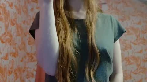 Erika online show from 02-12-26, 09:21