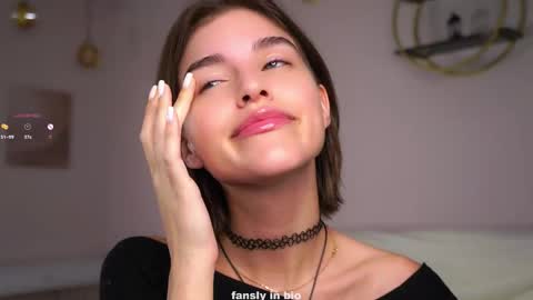 Snapshot of shelleyharn chatting on 11-03-25, 01:08 Alex online show from 11-03-25, 01:08