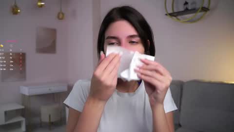 Snapshot of shelleyharn chatting on 11-19-25, 01:16 Alex online show from 11-19-25, 01:16