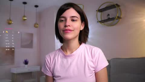 Snapshot of shelleyharn chatting on 11-21-25, 01:26 Alex online show from 11-21-25, 01:26