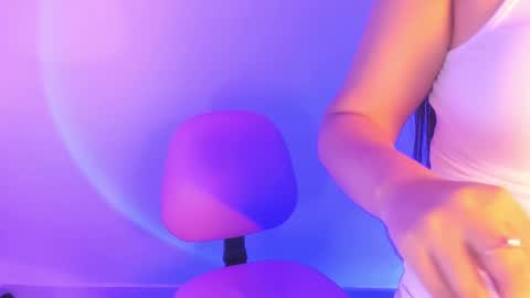   online show from 10-15-25, 02:11