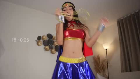 Snapshot of shena_nomy chatting on 10-18-25, 11:38  In instagram shena nomy online show from 10-18-25, 11:38