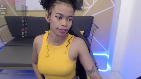 Shenna online show from 03-12-25, 01:08