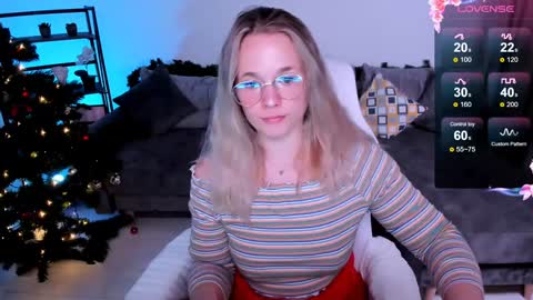 Snapshot of sherill_brill chatting on 12-27-24, 06:20 Sheril online show from 12-27-24, 06:20