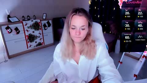 Snapshot of sherill_brill chatting on 12-28-24, 10:47 Sheril online show from 12-28-24, 10:47