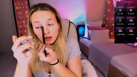 Snapshot of sherill_brill chatting on 01-29-25, 03:04 Sheril online show from 01-29-25, 03:04