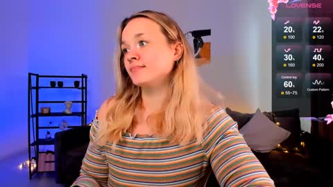 Snapshot of sherill_brill chatting on 02-08-25, 11:01 Sheril online show from 02-08-25, 11:01