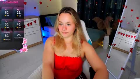 Snapshot of sherill_brill chatting on 02-19-25, 02:44 Sheril online show from 02-19-25, 02:44