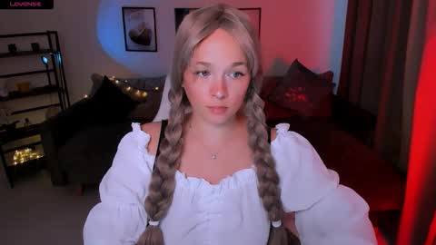 Snapshot of sherill_brill chatting on 09-28-25, 03:06 Sheril online show from 09-28-25, 03:06