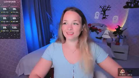 Snapshot of sherill_brill chatting on 10-29-25, 07:54 Sheril online show from 10-29-25, 07:54