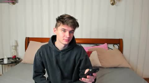 Max online show from 09-27-25, 07:30