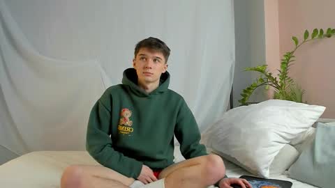 Max online show from 03-19-26, 06:45